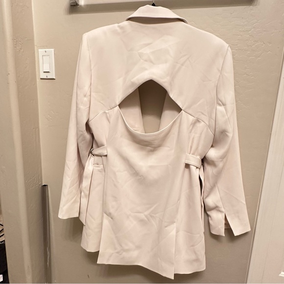 Good American Vent Blazer Open Back - Picture 6 of 6